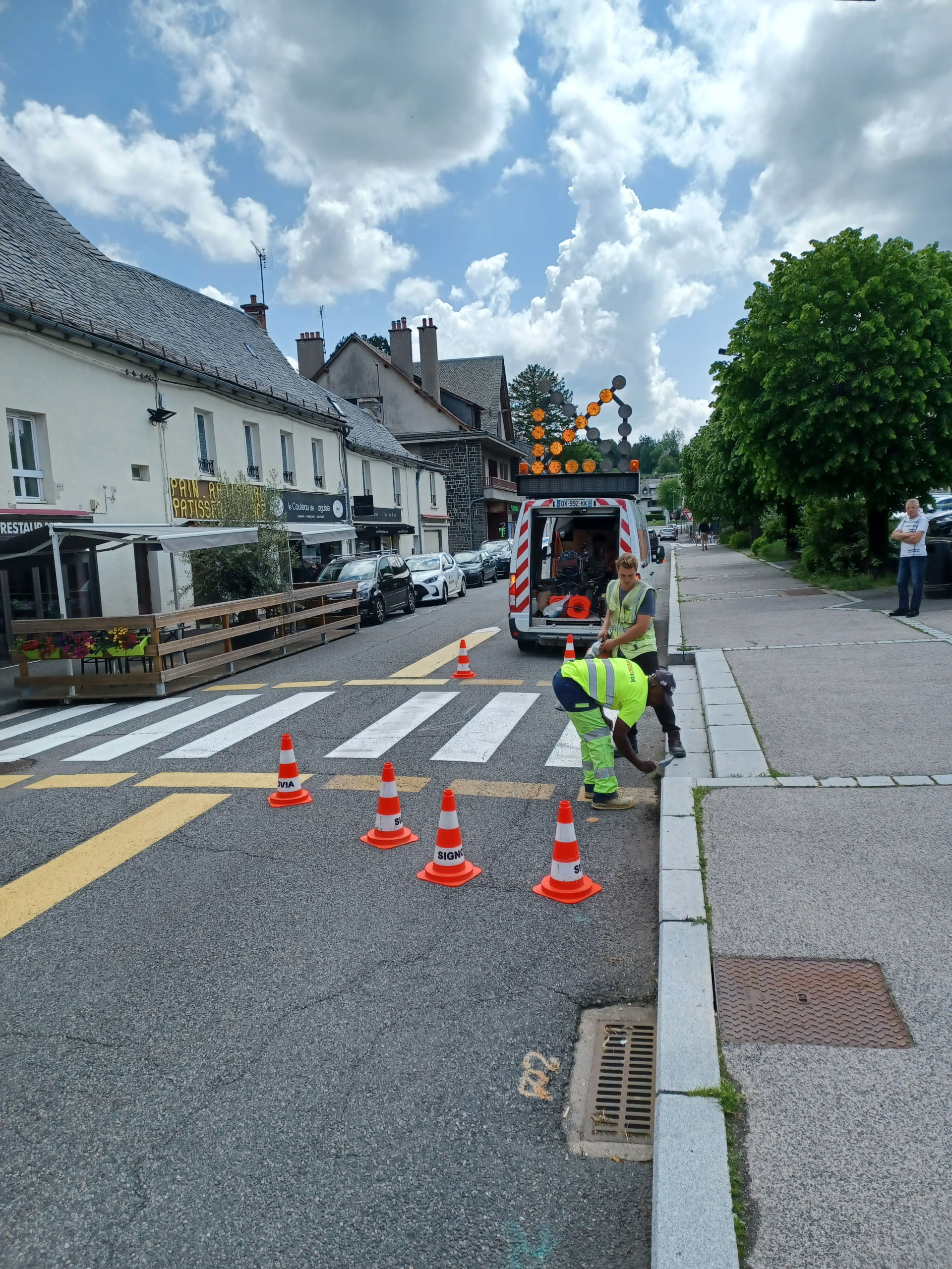 Lire la suite à propos de l’article Sécurité centre-bourg : Renforcement de la déviation Poids Lourds
