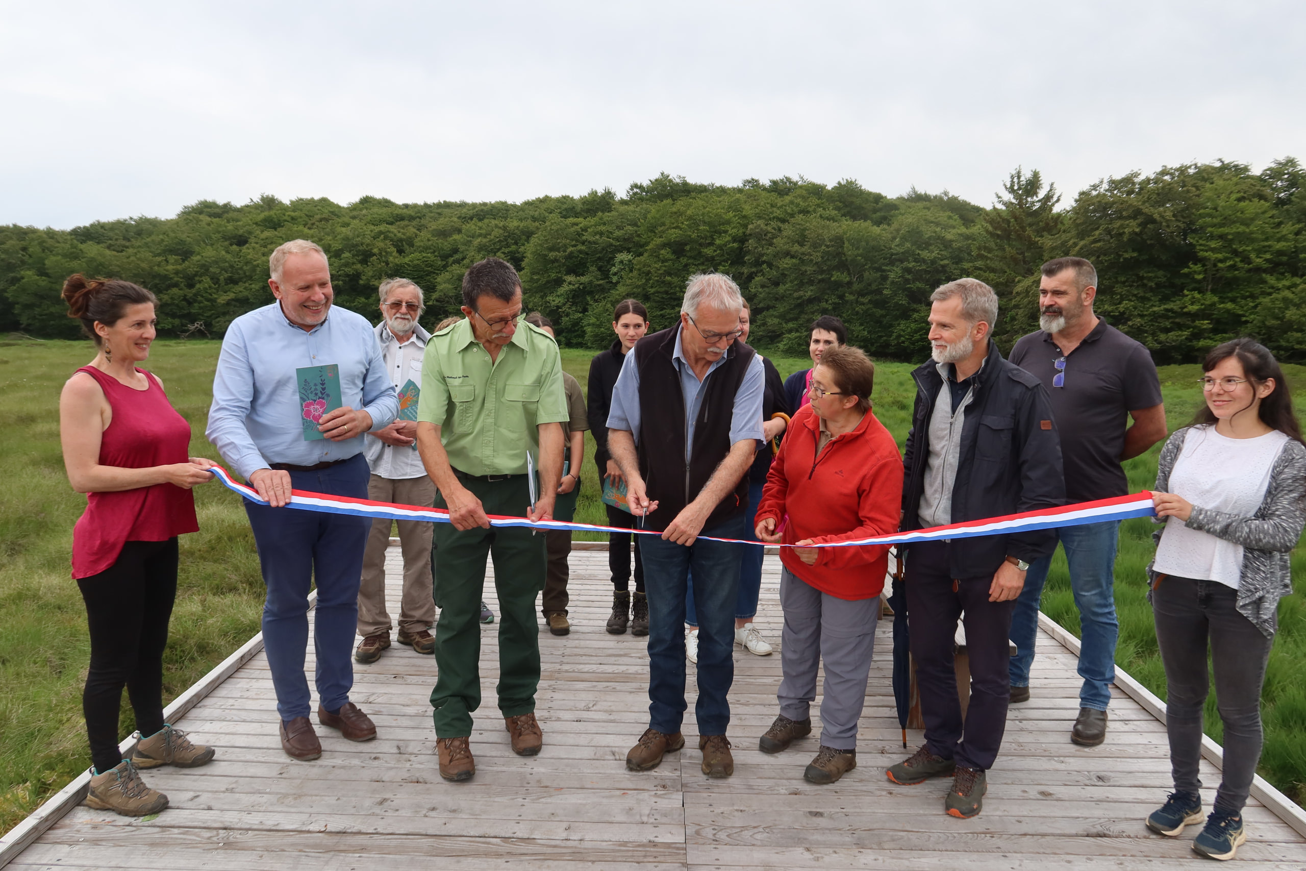 Lire la suite à propos de l’article Une inauguration réussie pour le nouveau Sentier botanique de Laguiole