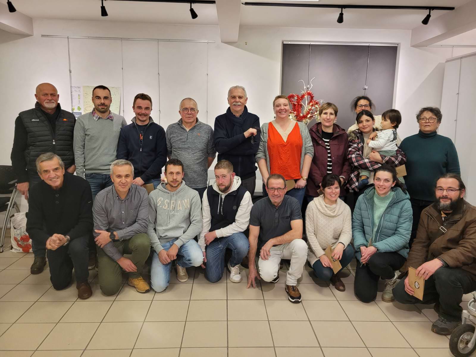 Lire la suite à propos de l’article Un avant-gout de fête avec le Noel du personnel de la Mairie