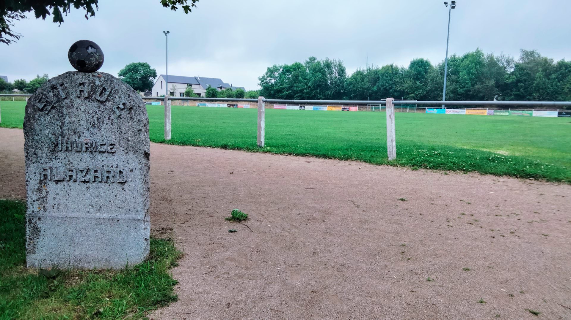 Lire la suite à propos de l’article Stade municipal : une pause s’impose !